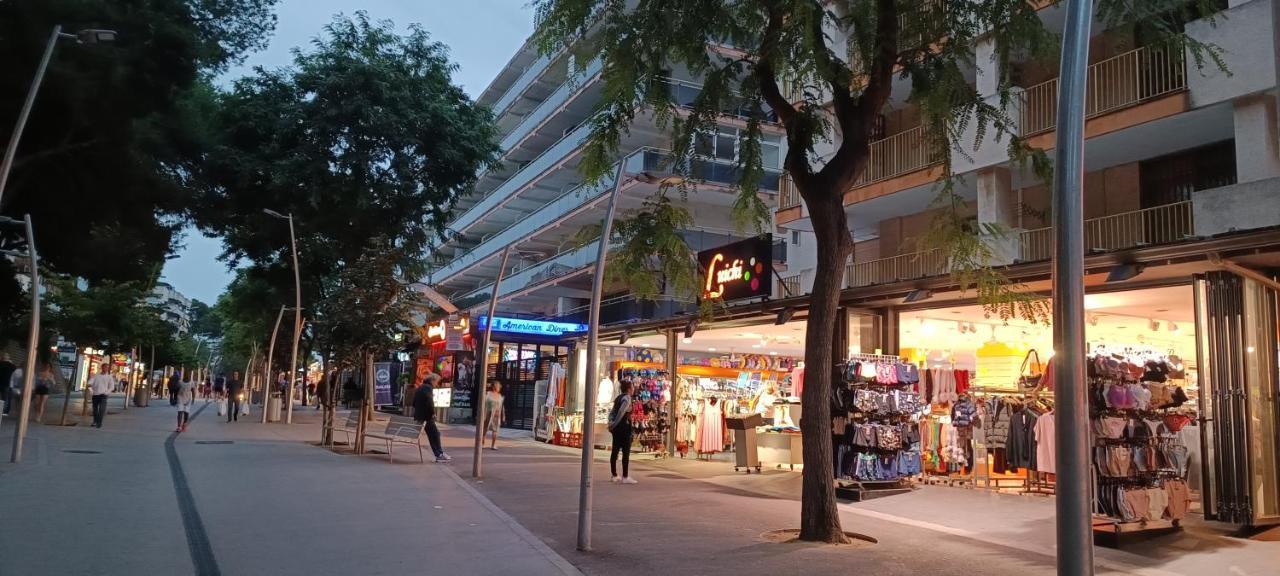 Chez Chantal 3 Chambres Au Centre Touristique De Salou Avec Garage Kültér fotó